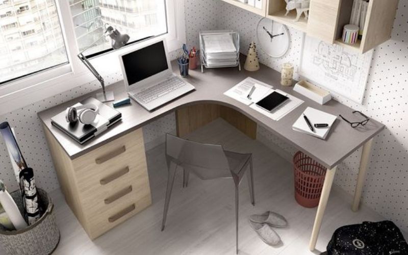 Meja Kerja Sudut Ruangan Minimalis